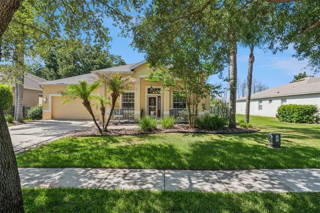 En Venta: $415,000 (4 camas, 2 baños, 2024 Pies cuadrados)