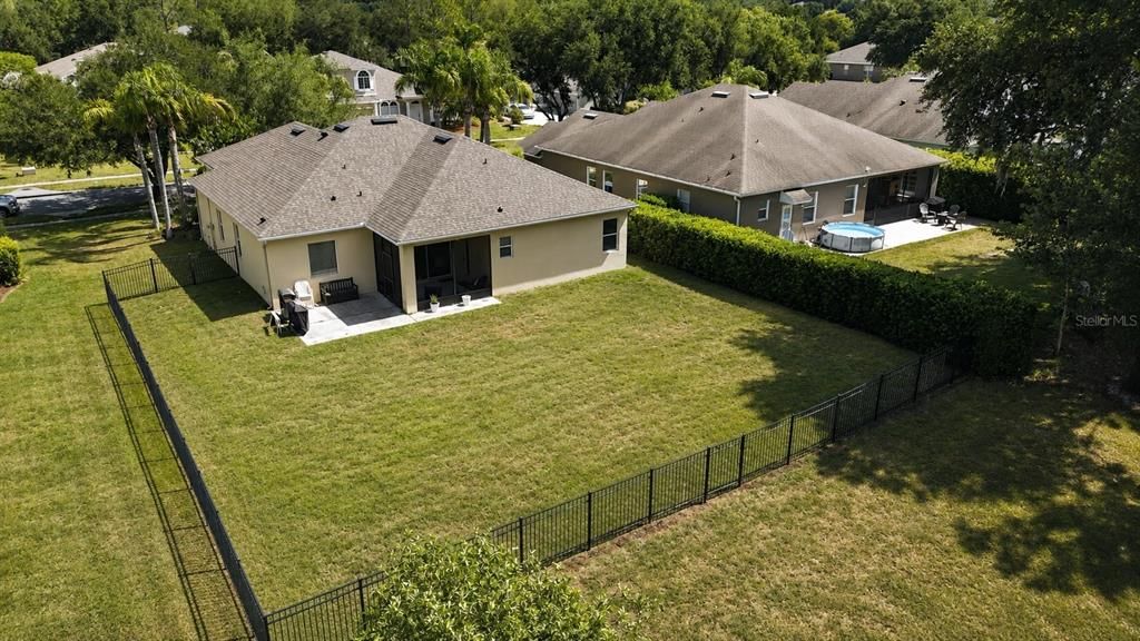 En Venta: $415,000 (4 camas, 2 baños, 2024 Pies cuadrados)