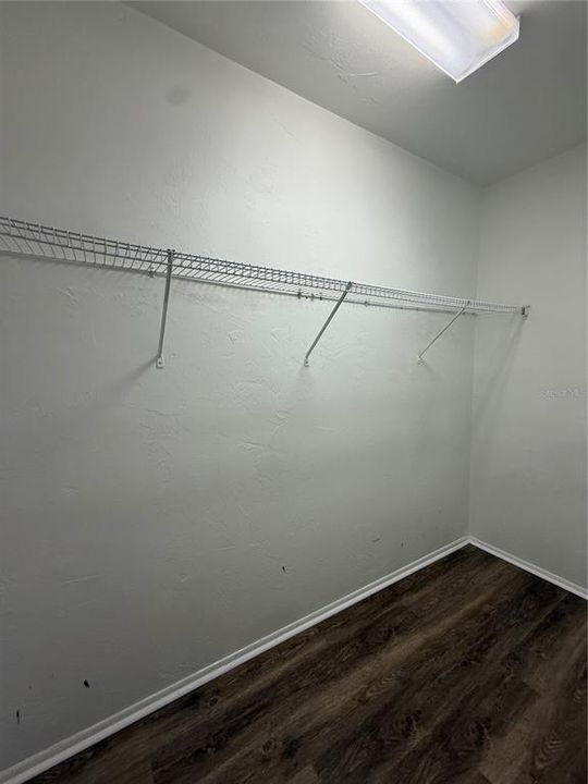 For Rent: $1,600 (4 beds, 2 baths, 1638 Square Feet)