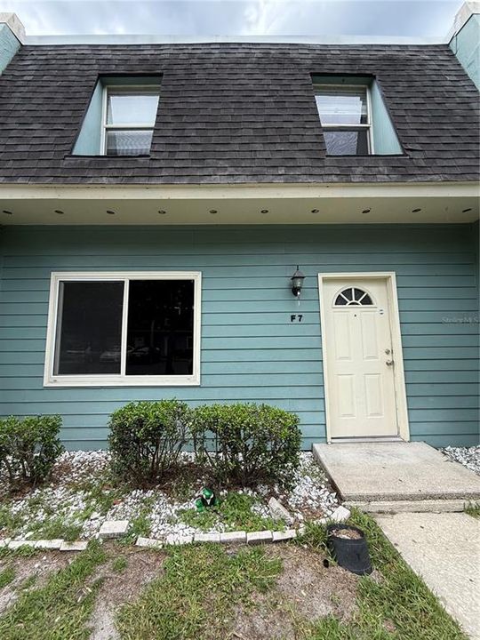 For Rent: $1,600 (4 beds, 2 baths, 1638 Square Feet)