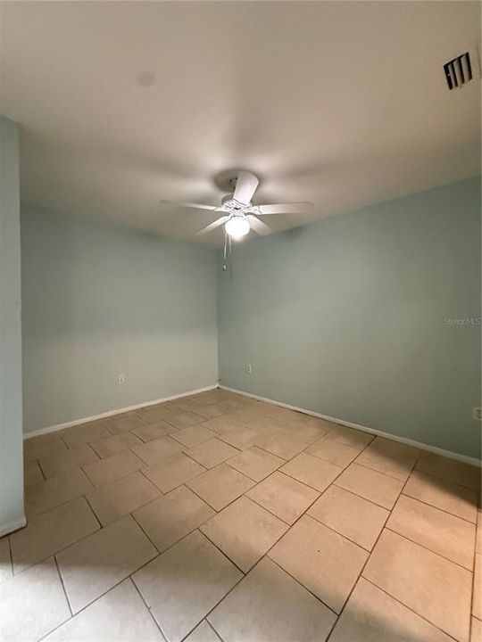 For Rent: $1,600 (4 beds, 2 baths, 1638 Square Feet)