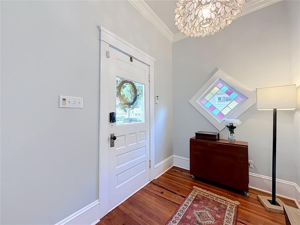 En Venta: $445,000 (2 camas, 1 baños, 1102 Pies cuadrados)