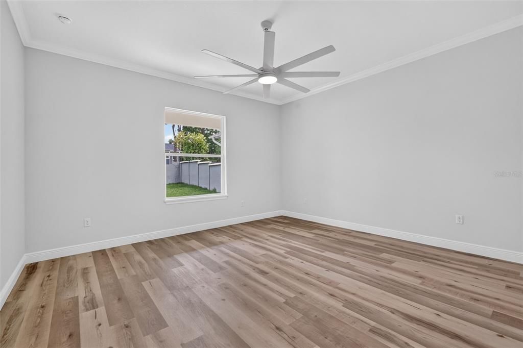 For Sale: $319,900 (3 beds, 2 baths, 1605 Square Feet)