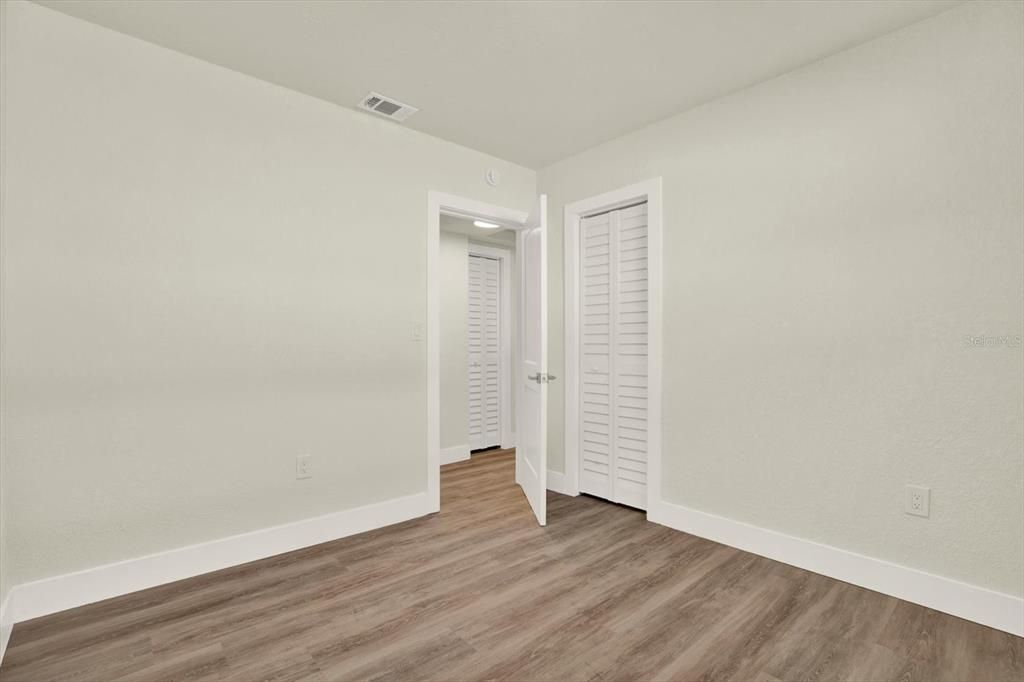 En Venta: $530,000 (4 camas, 2 baños, 1569 Pies cuadrados)