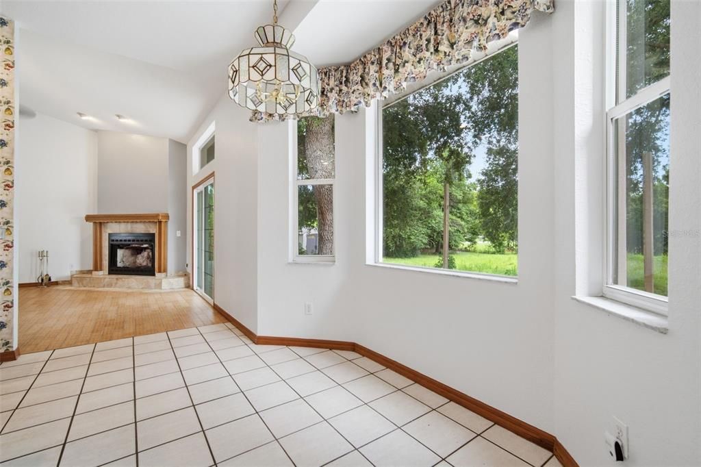 For Sale: $679,000 (3 beds, 2 baths, 2404 Square Feet)
