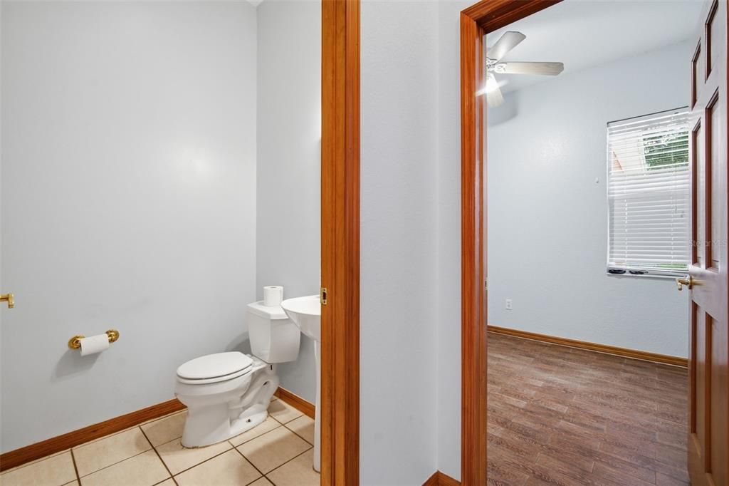 For Sale: $679,000 (3 beds, 2 baths, 2404 Square Feet)