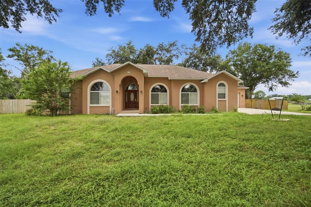For Sale: $679,000 (3 beds, 2 baths, 2404 Square Feet)
