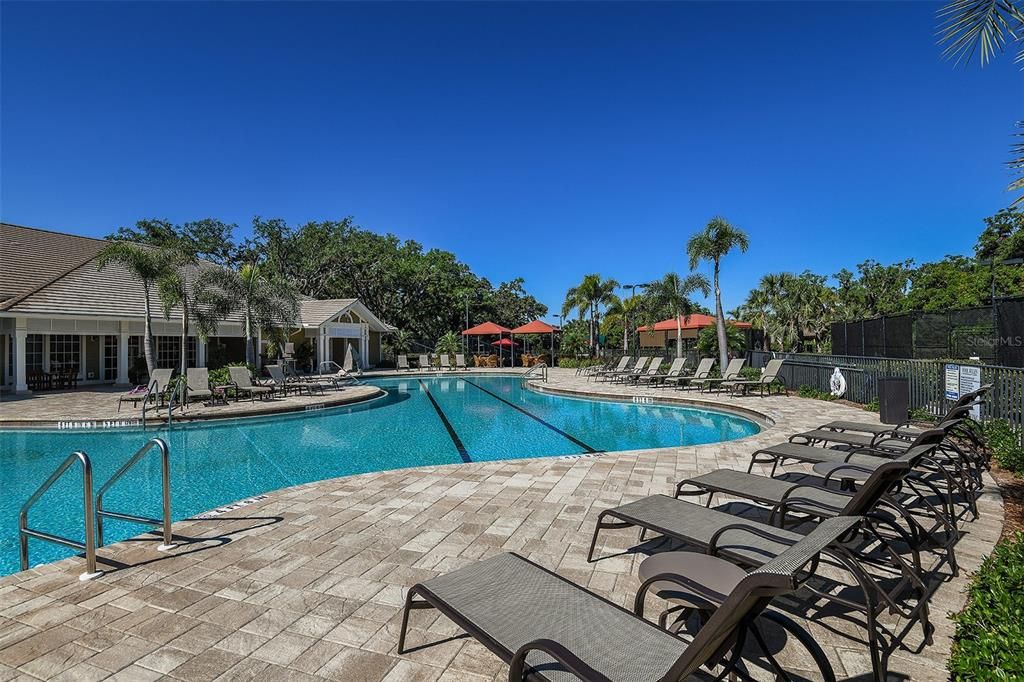 For Sale: $589,000 (3 beds, 2 baths, 2427 Square Feet)