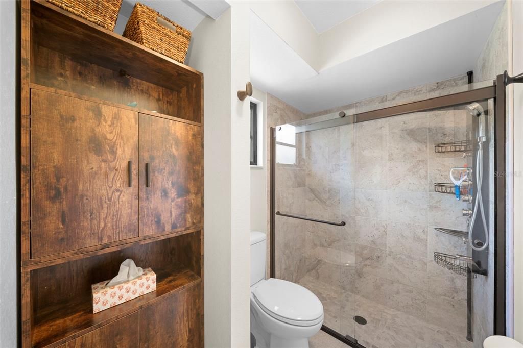En Venta: $284,000 (2 camas, 3 baños, 1102 Pies cuadrados)