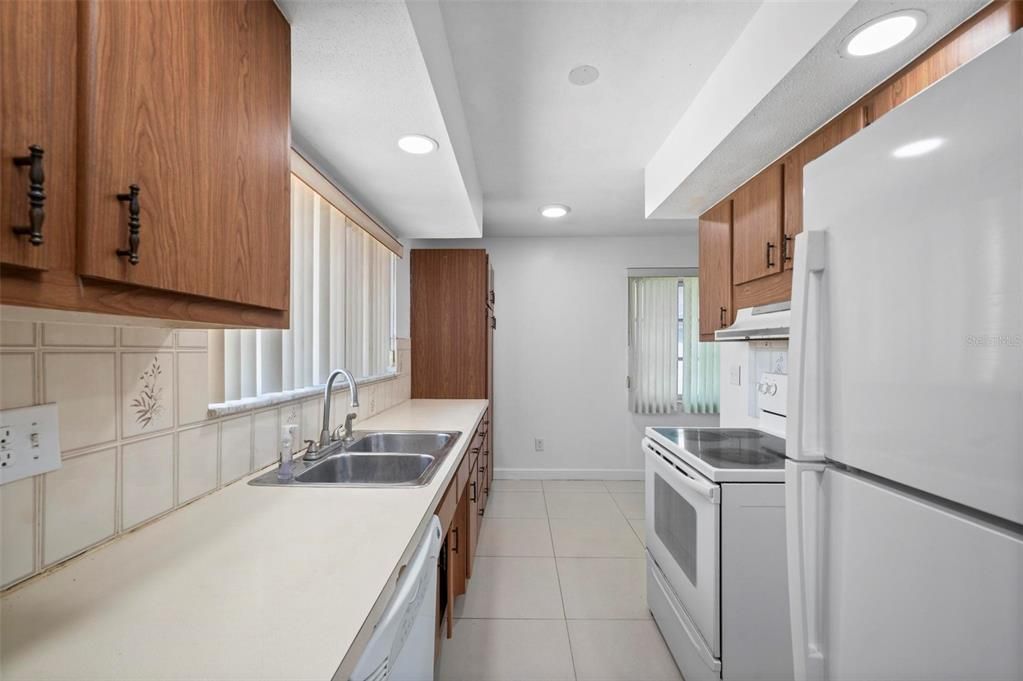 En Venta: $224,995 (2 camas, 2 baños, 1268 Pies cuadrados)