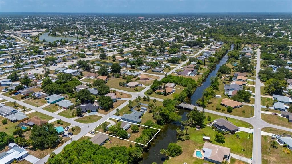 En Venta: $224,995 (2 camas, 2 baños, 1268 Pies cuadrados)