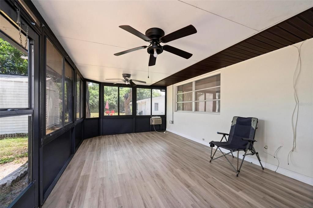 En Venta: $224,995 (2 camas, 2 baños, 1268 Pies cuadrados)