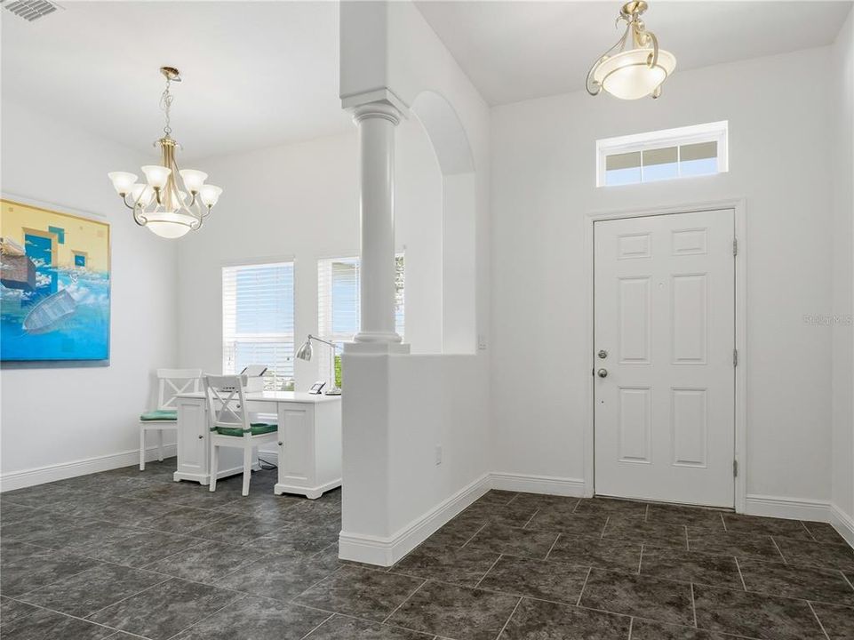 For Sale: $539,000 (4 beds, 2 baths, 2492 Square Feet)