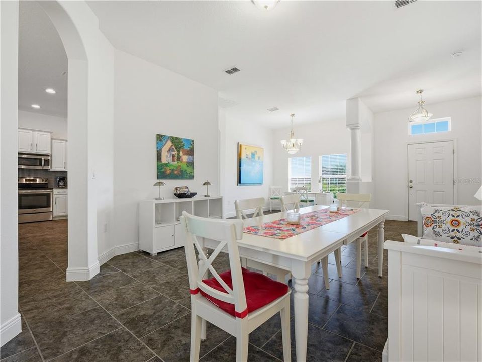 For Sale: $539,000 (4 beds, 2 baths, 2492 Square Feet)