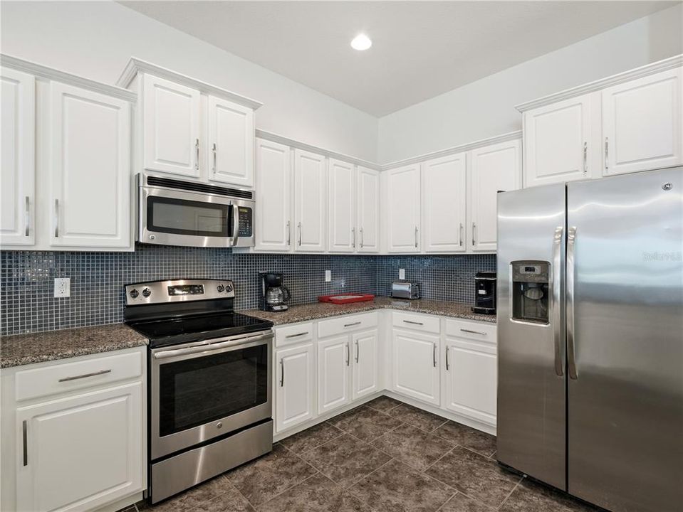 For Sale: $539,000 (4 beds, 2 baths, 2492 Square Feet)