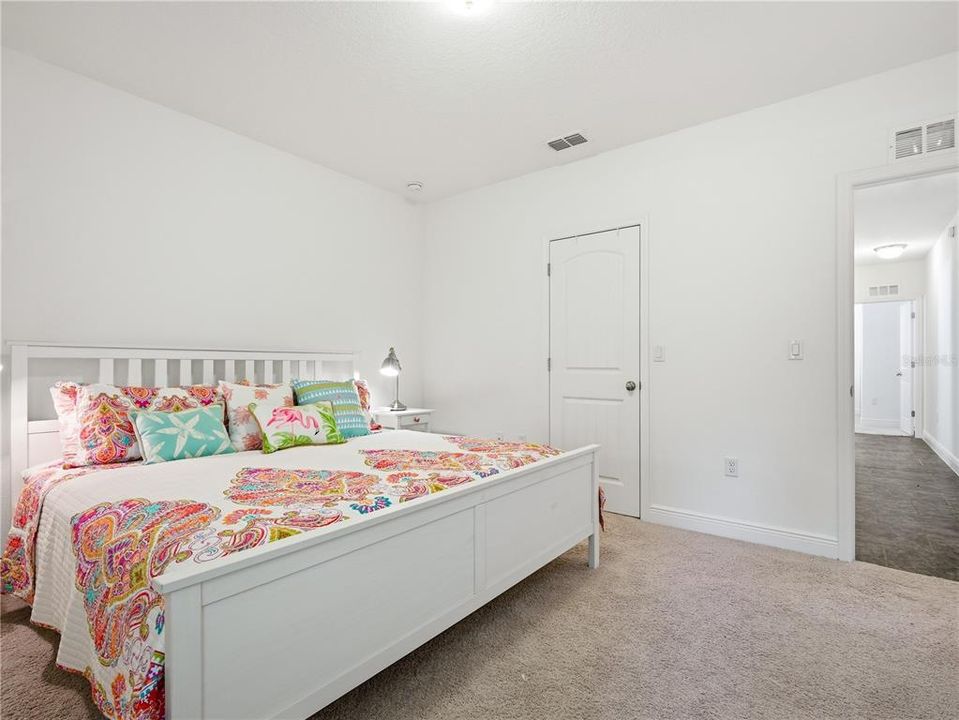 For Sale: $539,000 (4 beds, 2 baths, 2492 Square Feet)