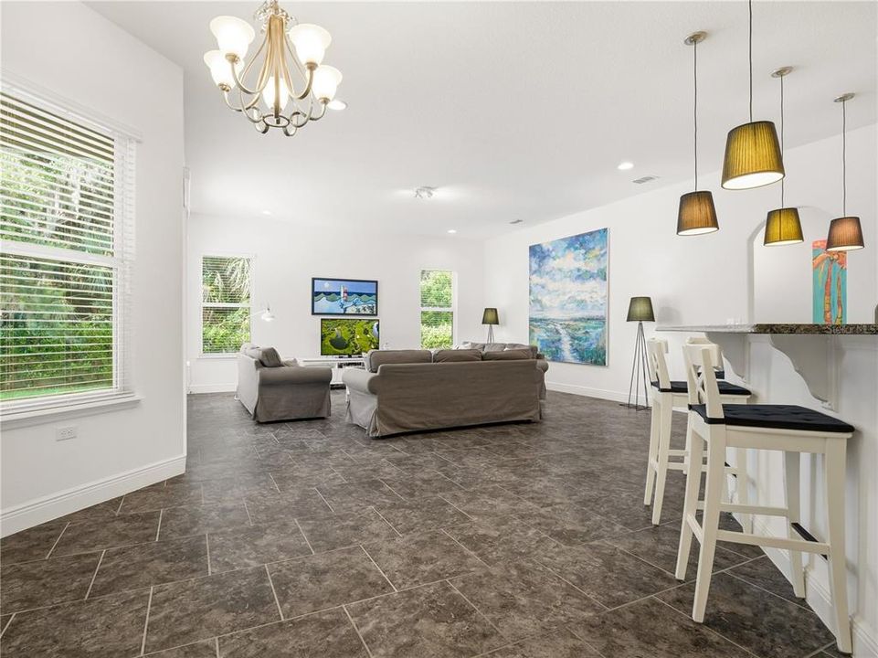 For Sale: $539,000 (4 beds, 2 baths, 2492 Square Feet)