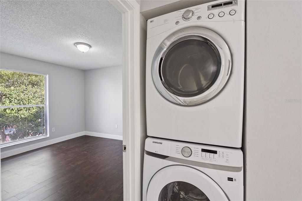 В аренду: $1,650 (2 спален, 1 ванн, 850 Квадратных фут)