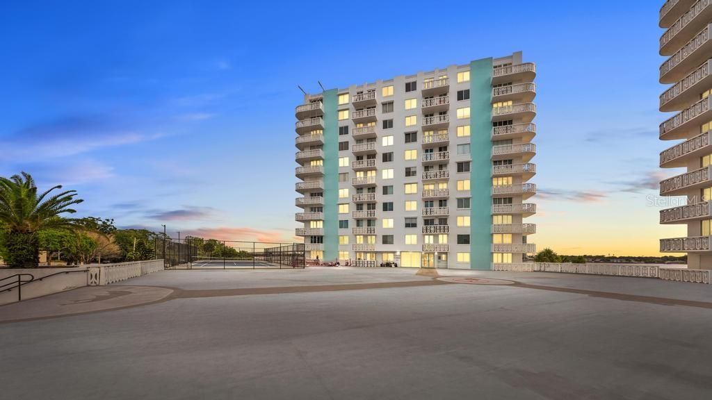 На продажу: $159,900 (1 спален, 1 ванн, 822 Квадратных фут)