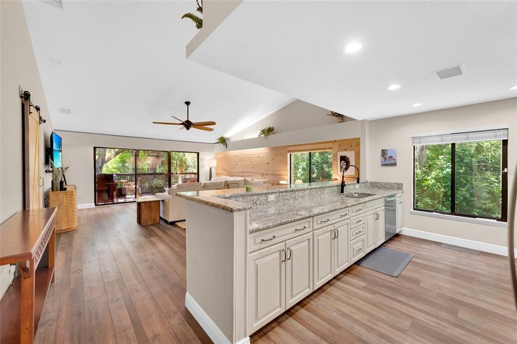 For Rent: $2,750 (2 beds, 2 baths, 1173 Square Feet)