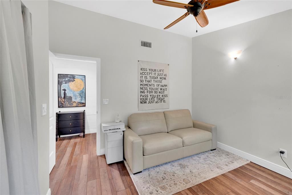 For Rent: $2,750 (2 beds, 2 baths, 1173 Square Feet)