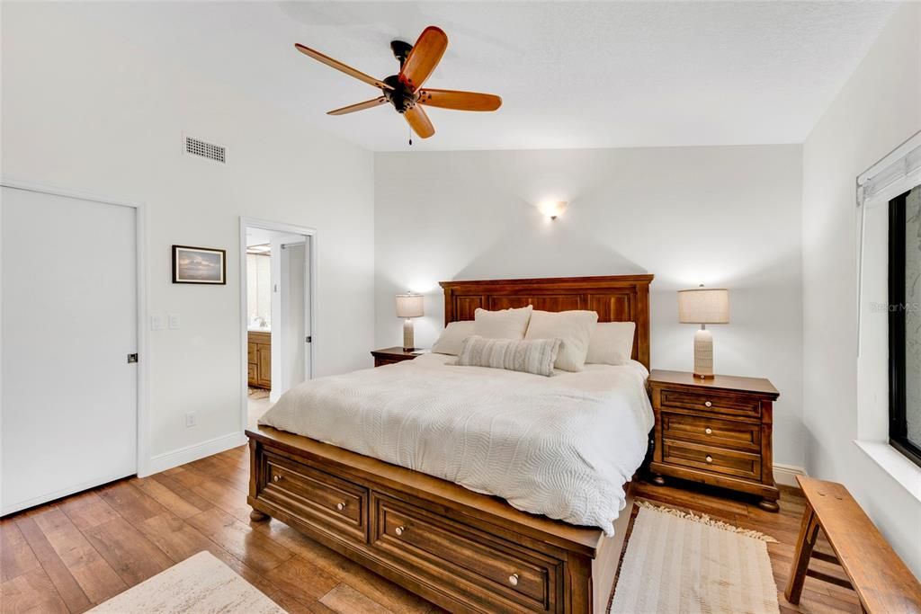 For Rent: $2,750 (2 beds, 2 baths, 1173 Square Feet)