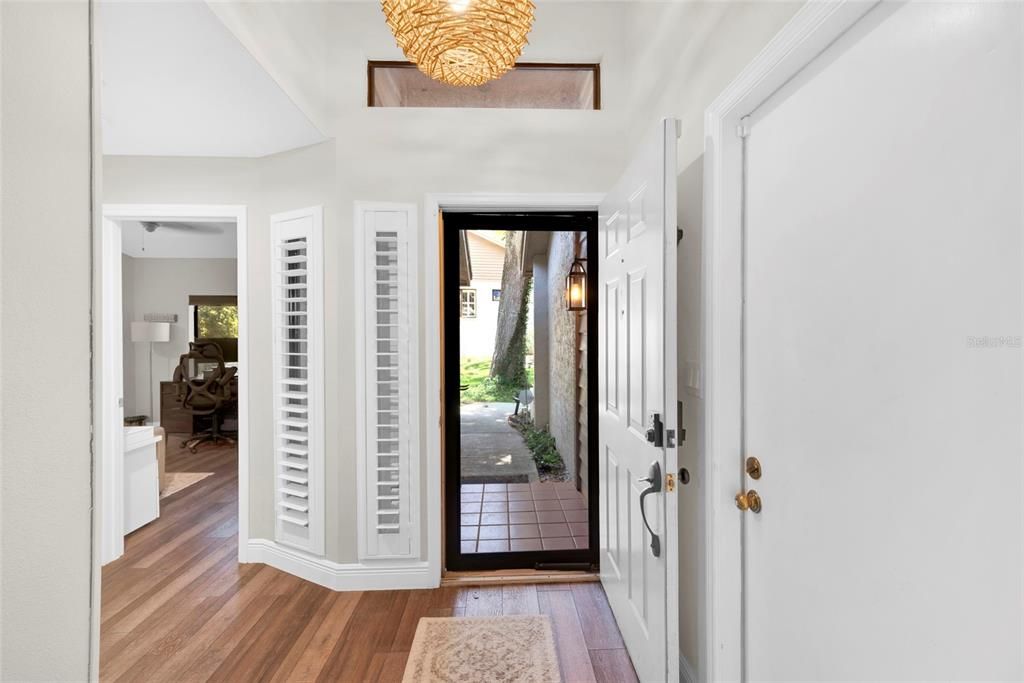 For Rent: $2,750 (2 beds, 2 baths, 1173 Square Feet)