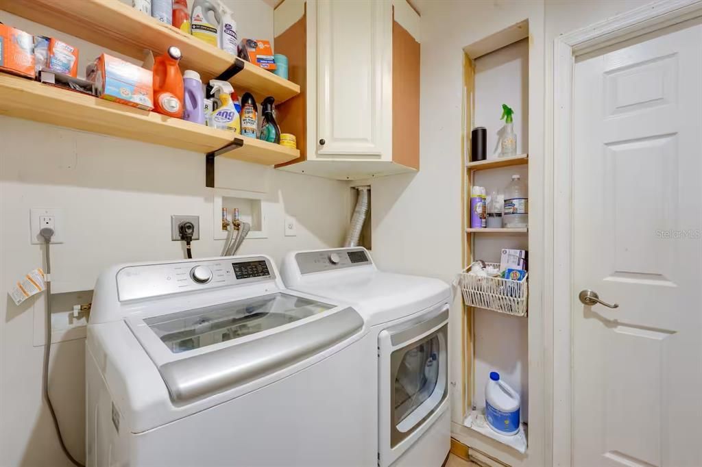 : $525,000 (4 спален, 4 ванн, 1944 Квадратных фут)