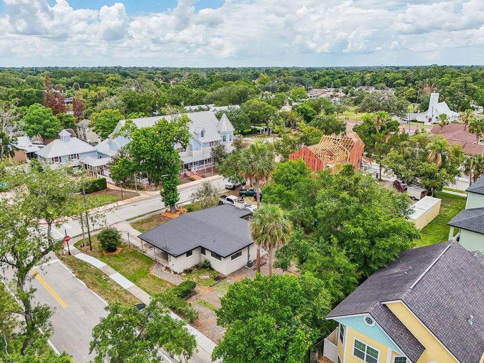 For Sale: $274,900 (3 beds, 2 baths, 1277 Square Feet)