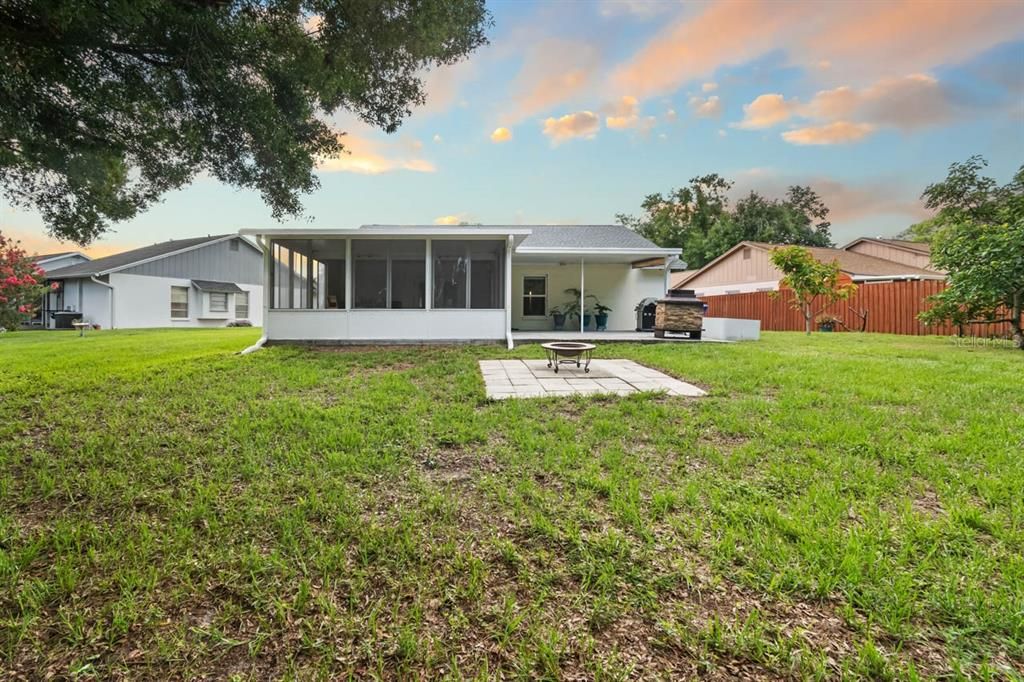 For Sale: $339,000 (3 beds, 2 baths, 1988 Square Feet)