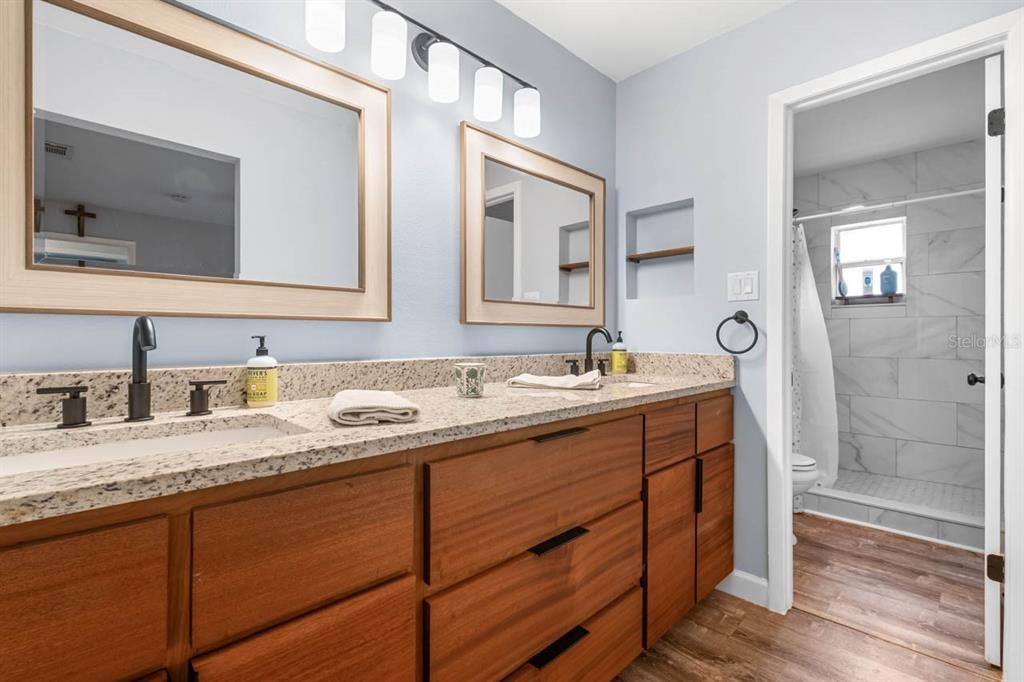 For Sale: $339,000 (3 beds, 2 baths, 1988 Square Feet)