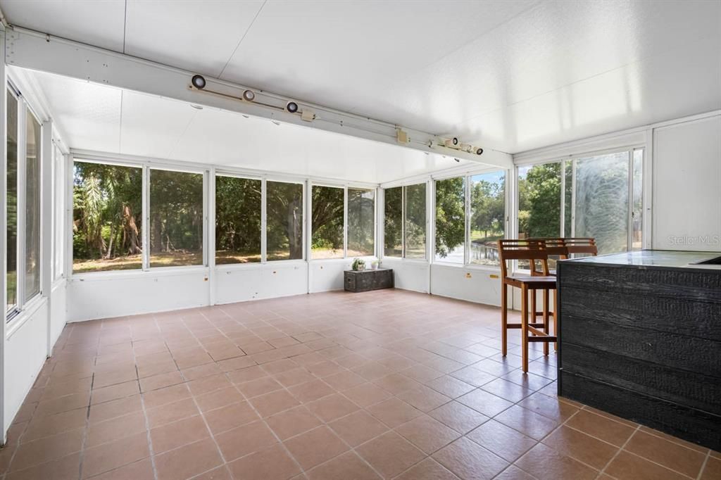 For Sale: $339,000 (3 beds, 2 baths, 1988 Square Feet)