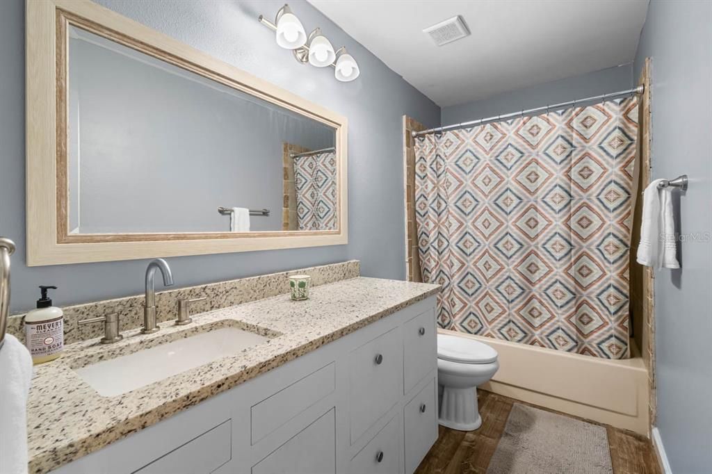 For Sale: $339,000 (3 beds, 2 baths, 1988 Square Feet)