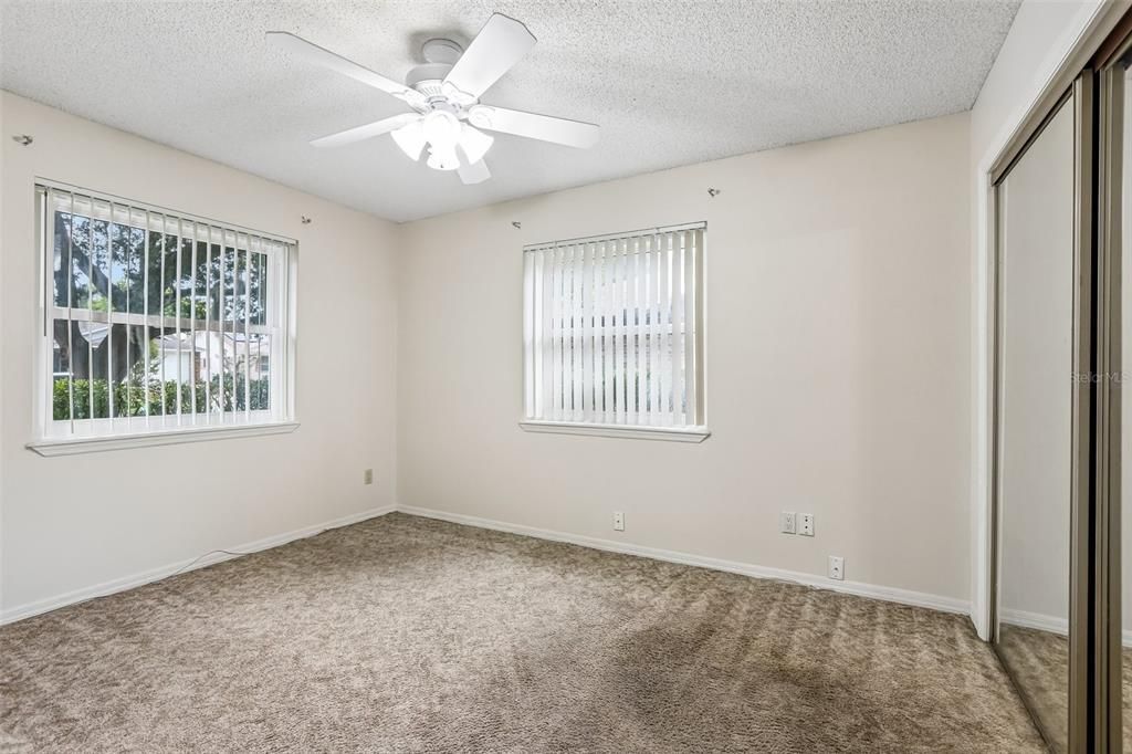For Sale: $305,000 (2 beds, 2 baths, 1570 Square Feet)