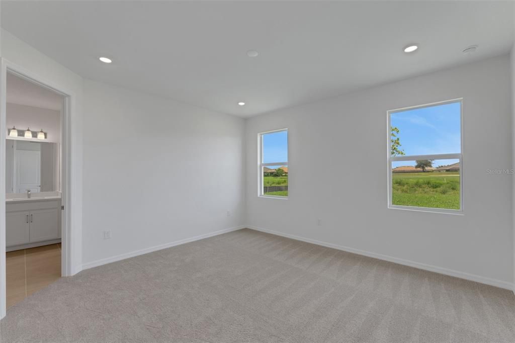 For Sale: $477,990 (3 beds, 3 baths, 1971 Square Feet)