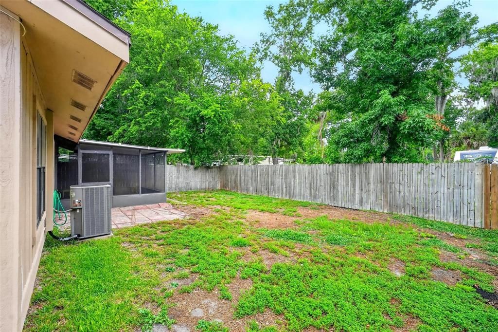 For Sale: $229,000 (3 beds, 2 baths, 1146 Square Feet)