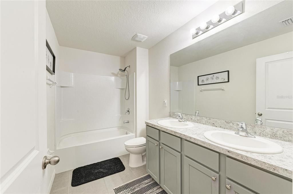 For Sale: $449,900 (4 beds, 2 baths, 2427 Square Feet)