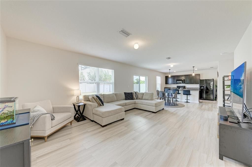 For Sale: $449,900 (4 beds, 2 baths, 2427 Square Feet)