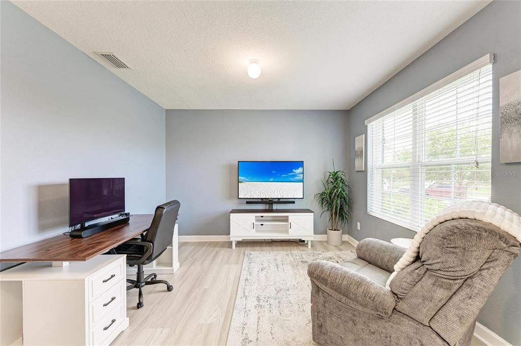 For Sale: $449,900 (4 beds, 2 baths, 2427 Square Feet)