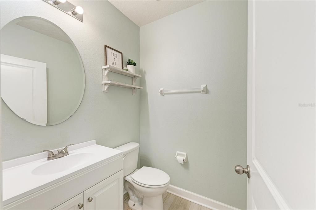 For Sale: $449,900 (4 beds, 2 baths, 2427 Square Feet)