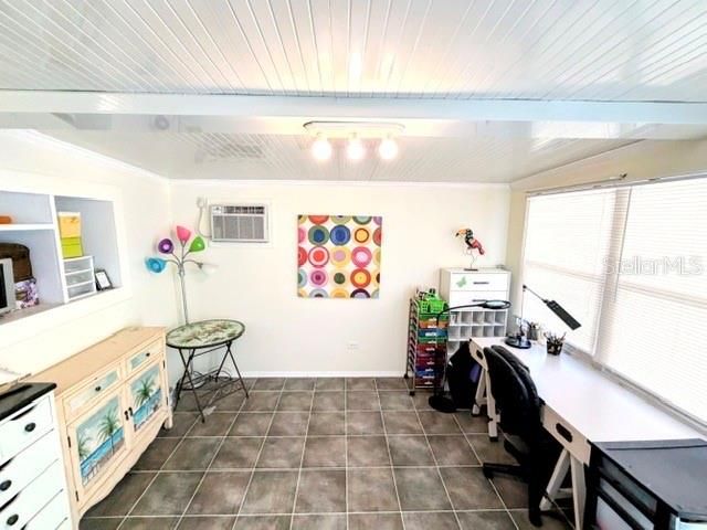 For Sale: $460,000 (2 beds, 2 baths, 1402 Square Feet)