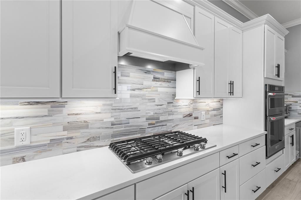 For Sale: $1,115,000 (3 beds, 3 baths, 2808 Square Feet)