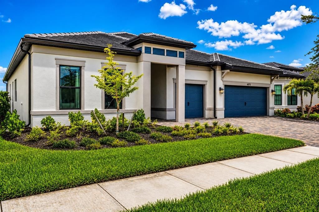 For Sale: $1,115,000 (3 beds, 3 baths, 2808 Square Feet)
