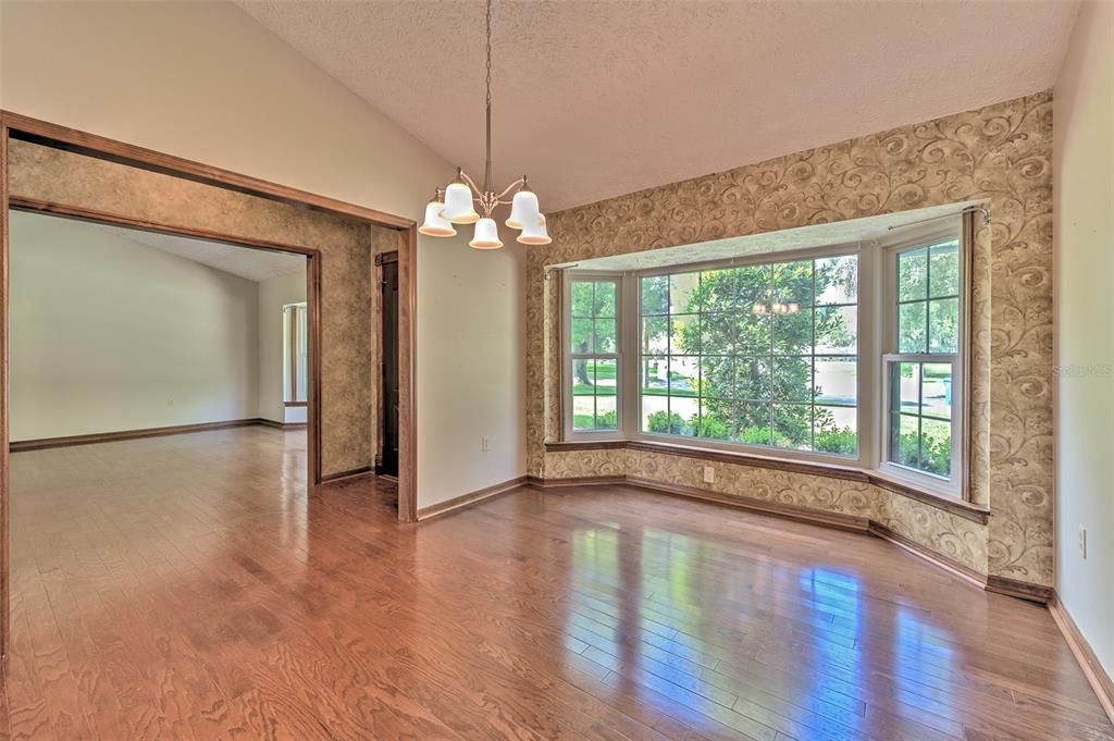 For Sale: $575,000 (4 beds, 2 baths, 2661 Square Feet)