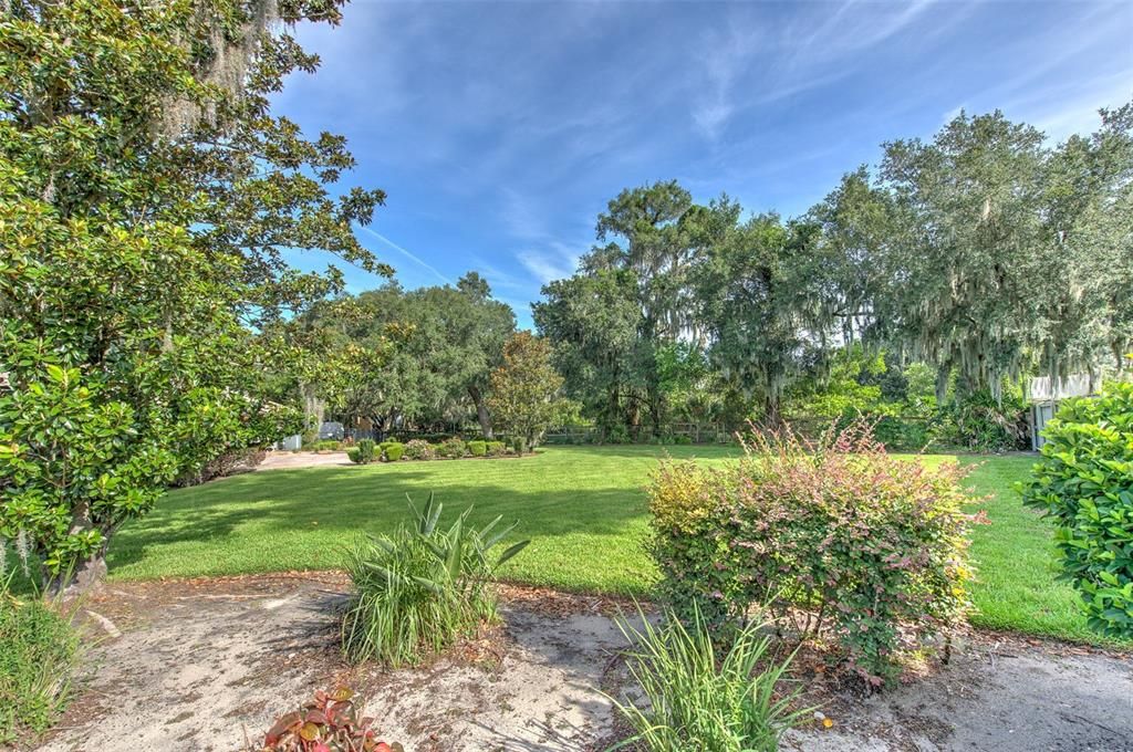 For Sale: $575,000 (4 beds, 2 baths, 2661 Square Feet)