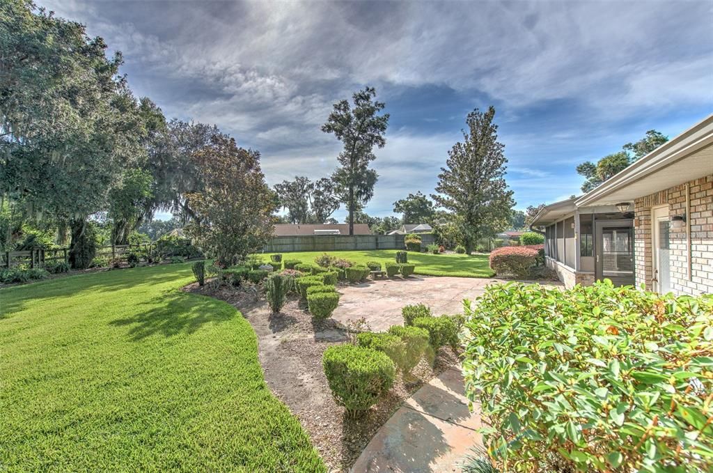 For Sale: $575,000 (4 beds, 2 baths, 2661 Square Feet)