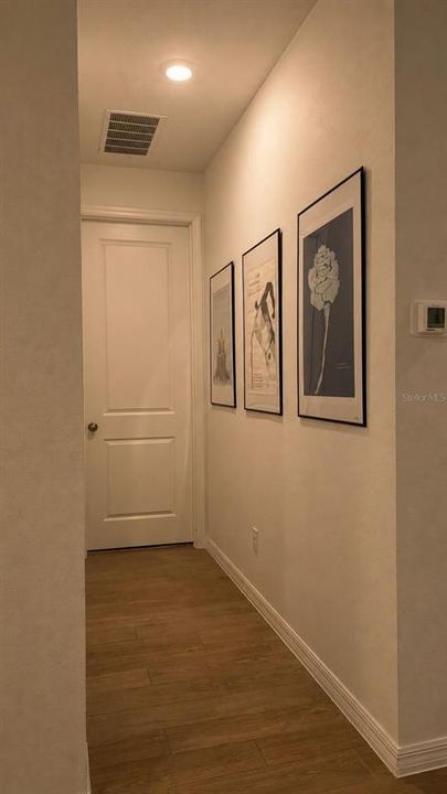 For Rent: $2,450 (4 beds, 2 baths, 1932 Square Feet)