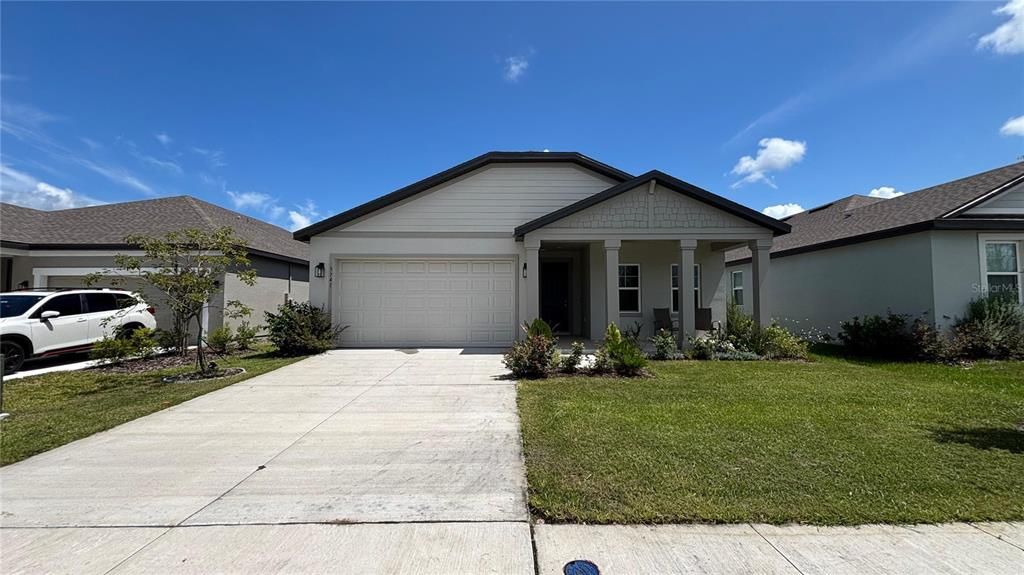 For Rent: $2,450 (4 beds, 2 baths, 1932 Square Feet)