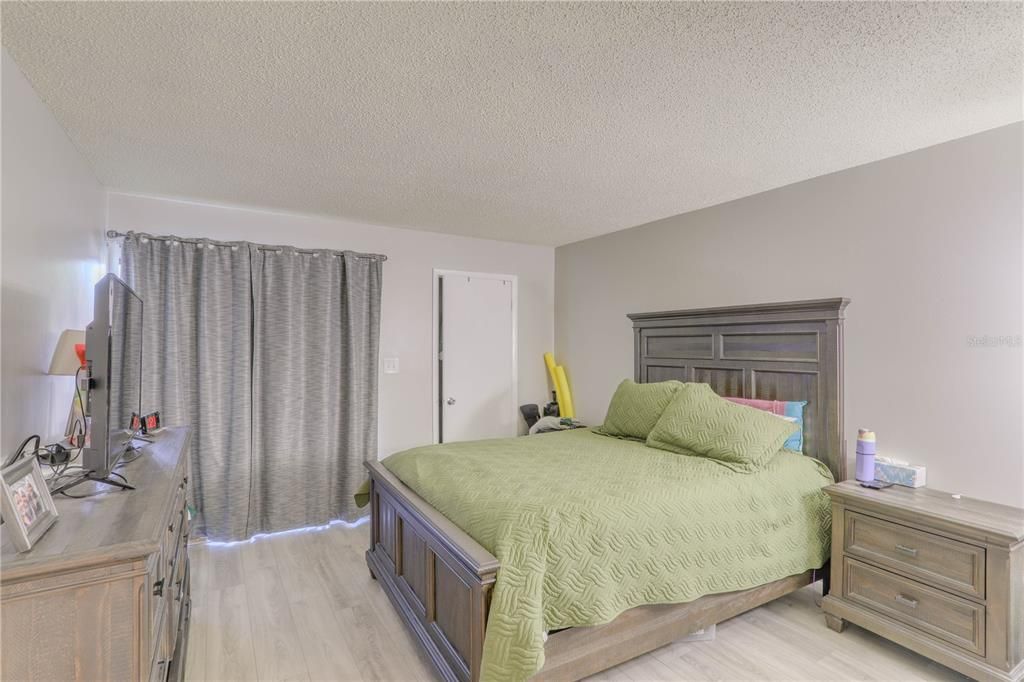 В аренду: $1,695 (2 спален, 2 ванн, 1014 Квадратных фут)