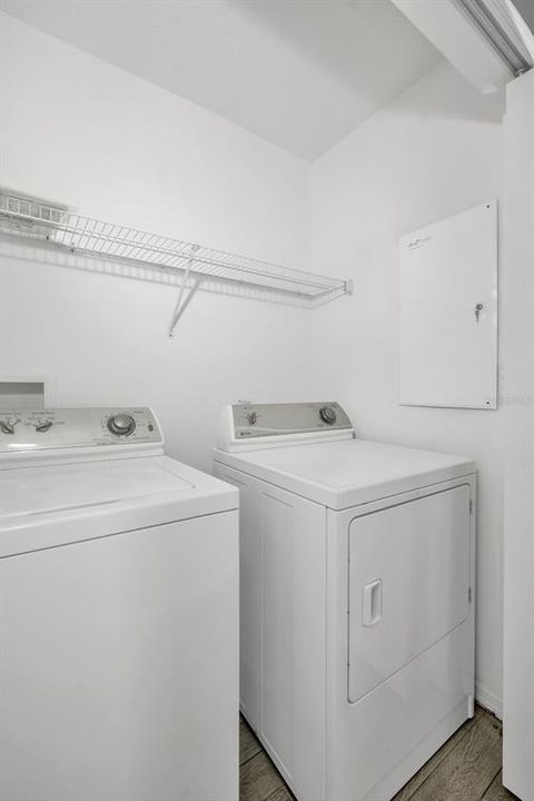For Sale: $255,000 (2 beds, 2 baths, 1383 Square Feet)